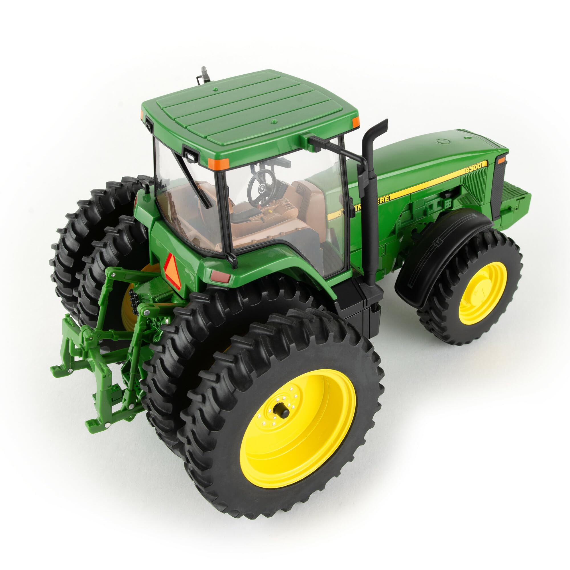 Amazon.co.jp: ERTL John Deere 8300 トラクター - 1:16スケール